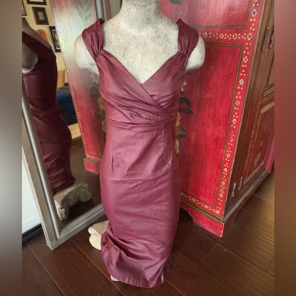 Steady pinup wiggle dress